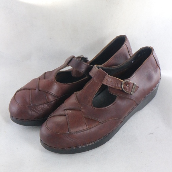 ZEETA Genuine Leather Cross Strap Mary Jane Shoes - Picture 7 of 8